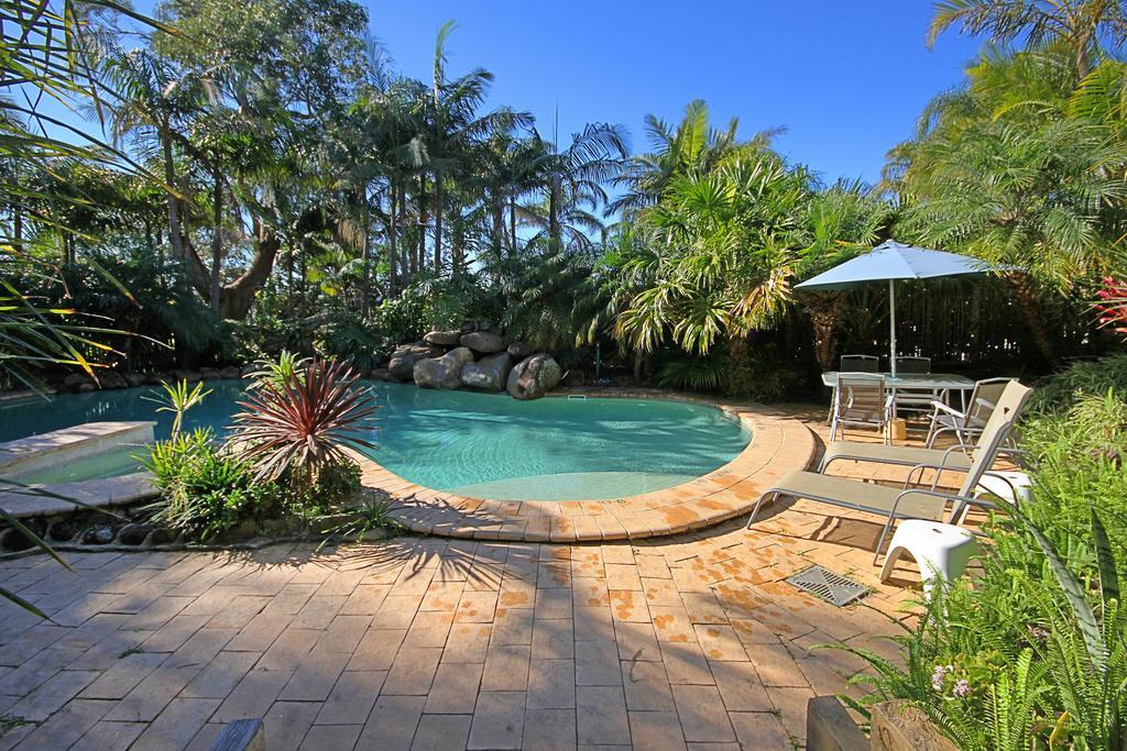 Oasis Inn Ulladulla - Welcoming Guests 18 Years And Older ภายนอก รูปภาพ