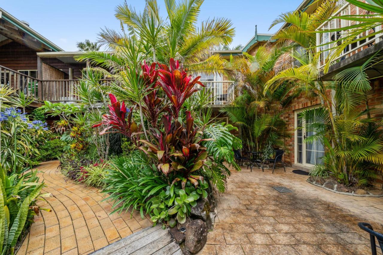 Oasis Inn Ulladulla - Welcoming Guests 18 Years And Older ภายนอก รูปภาพ