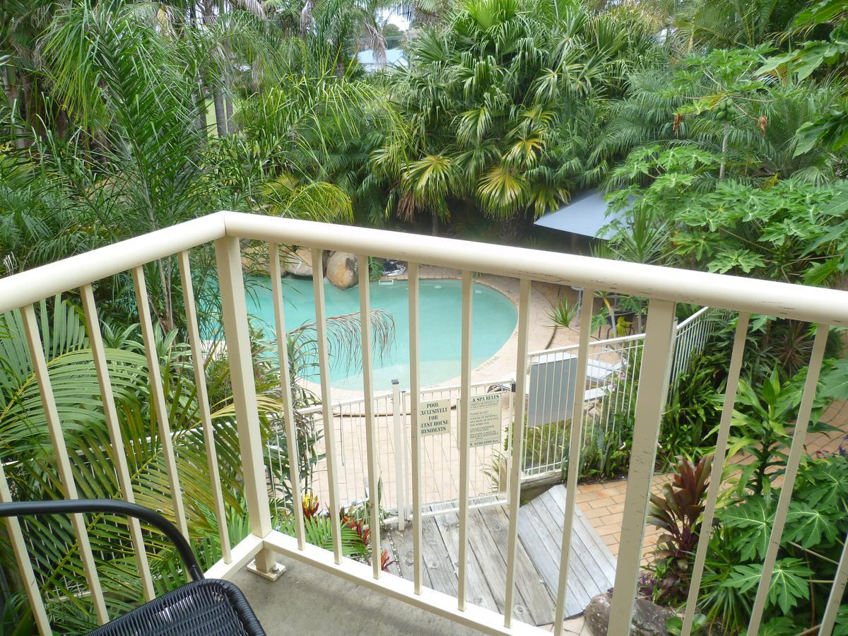 Oasis Inn Ulladulla - Welcoming Guests 18 Years And Older ภายนอก รูปภาพ